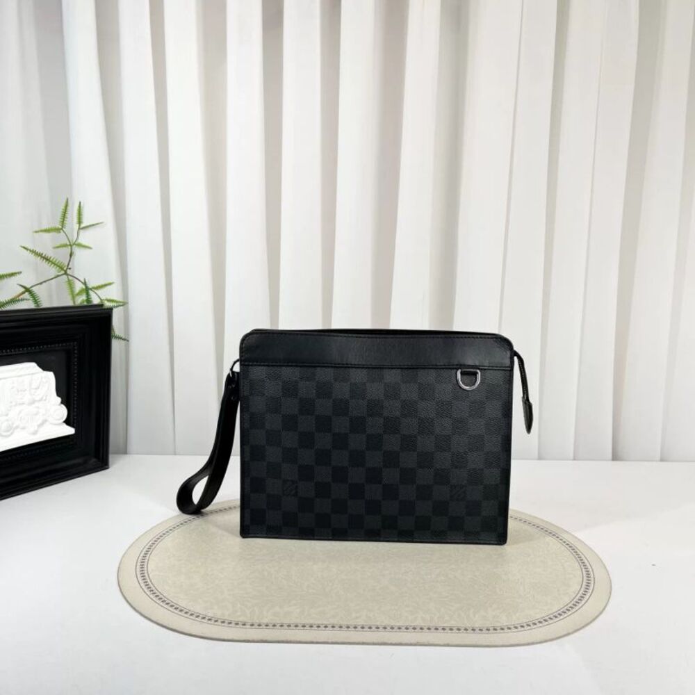 Louis Vuitton Women Pre-Loved Bag Very Good Condition